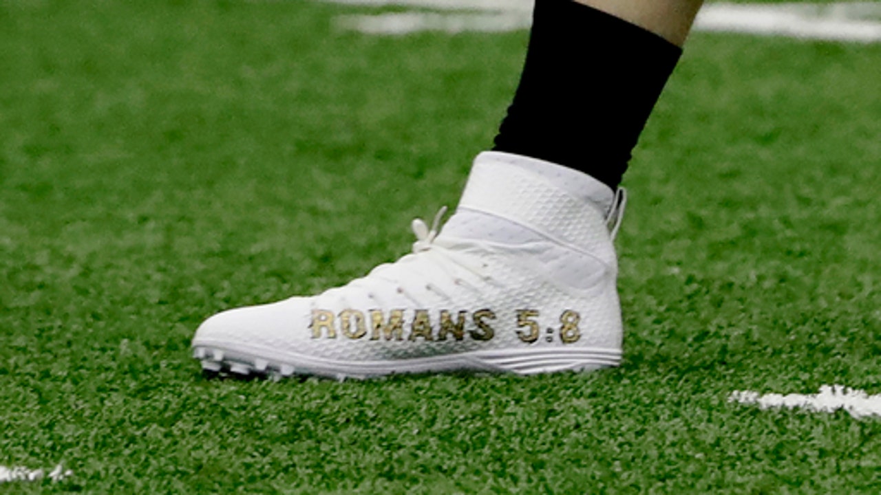 NFL lets players show off creativity, cleats, causes